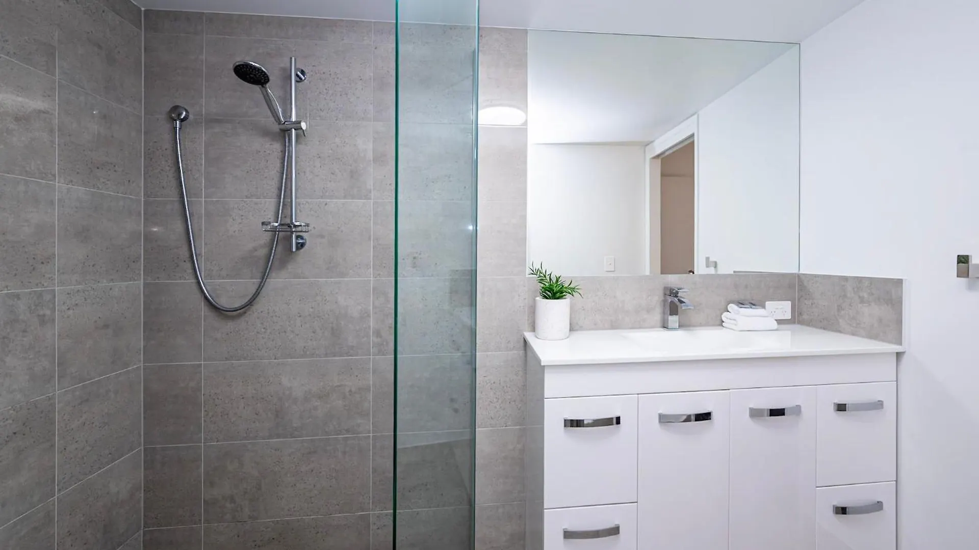 Endless Summer Resort Coolum Beach Aparthotel